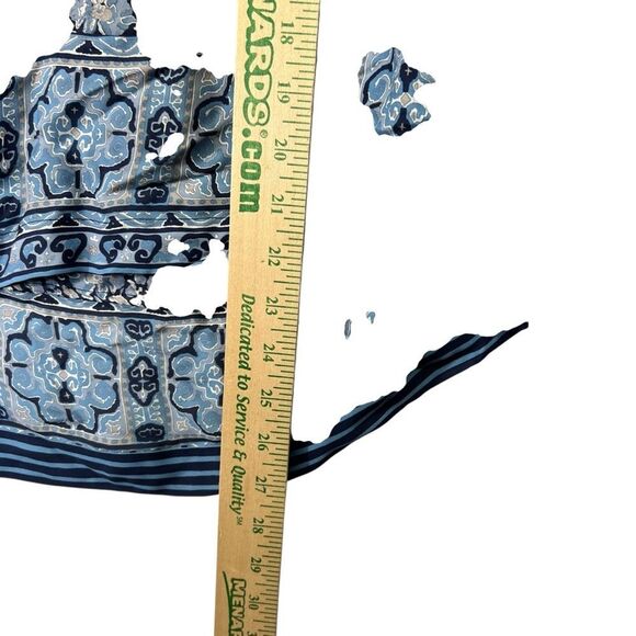 Joie Silk Blouse Blue Floral Print 174 small - Picture 16 of 16